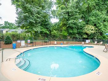 Green meadows pool-